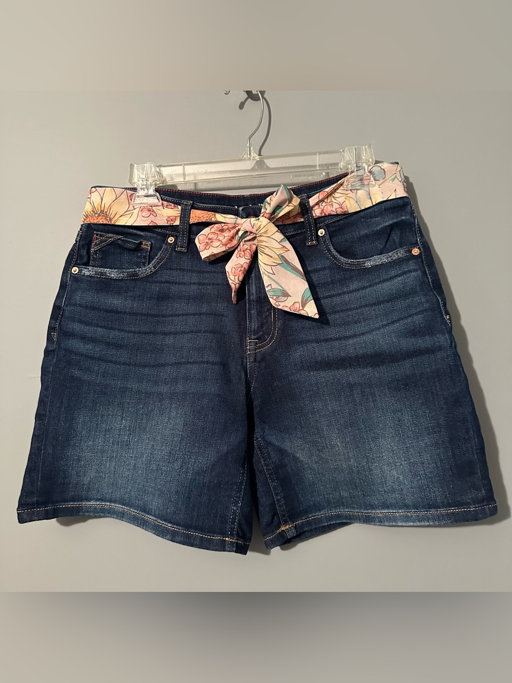 Edgely High-Rise Dark Blue Women’s Jean Shorts - Size 10